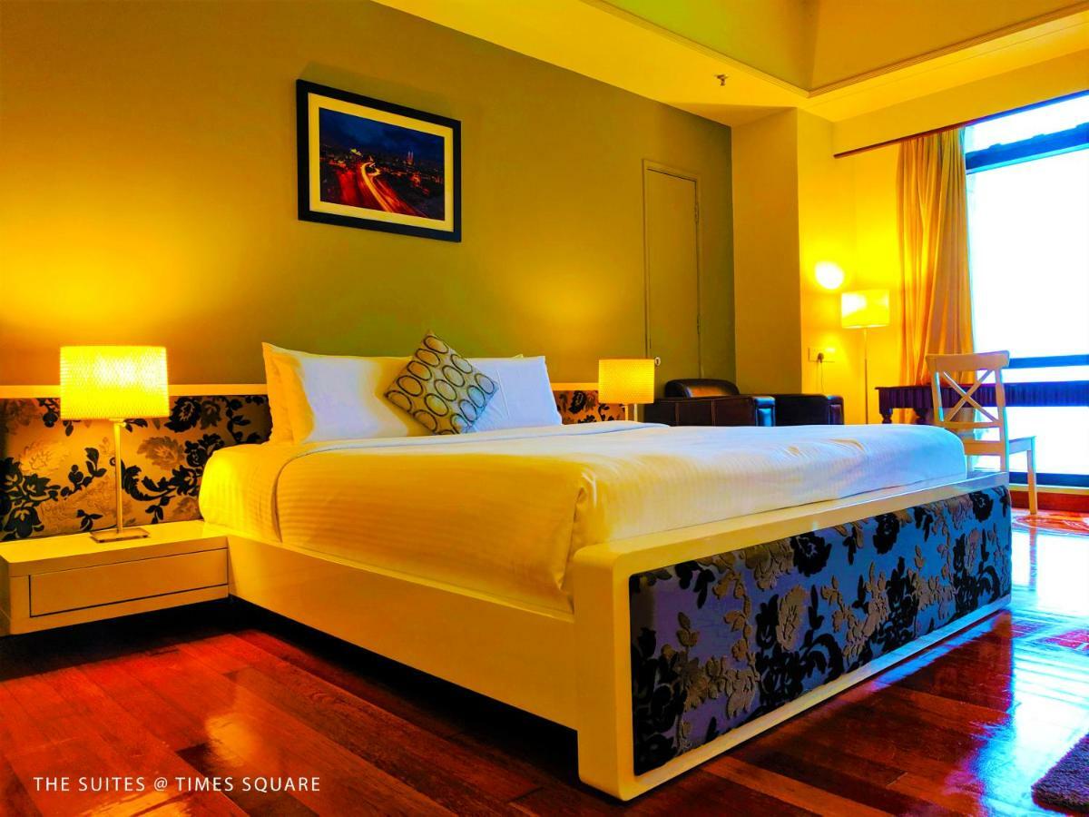 The At Times Square Kl Apartment