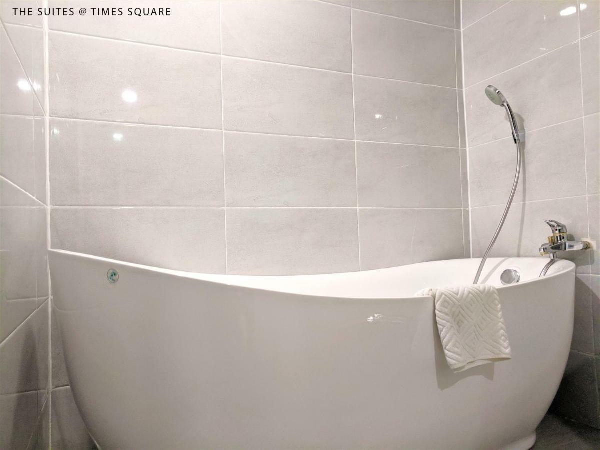 The At Times Square Kl Apartment